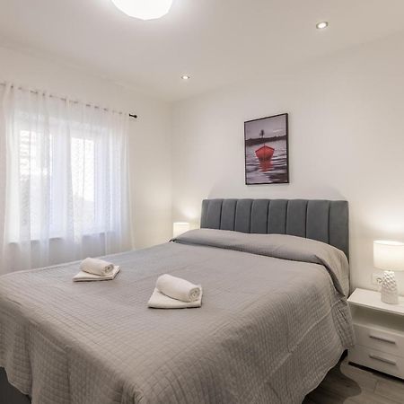 Apartments Petra Bol Zewnętrze zdjęcie