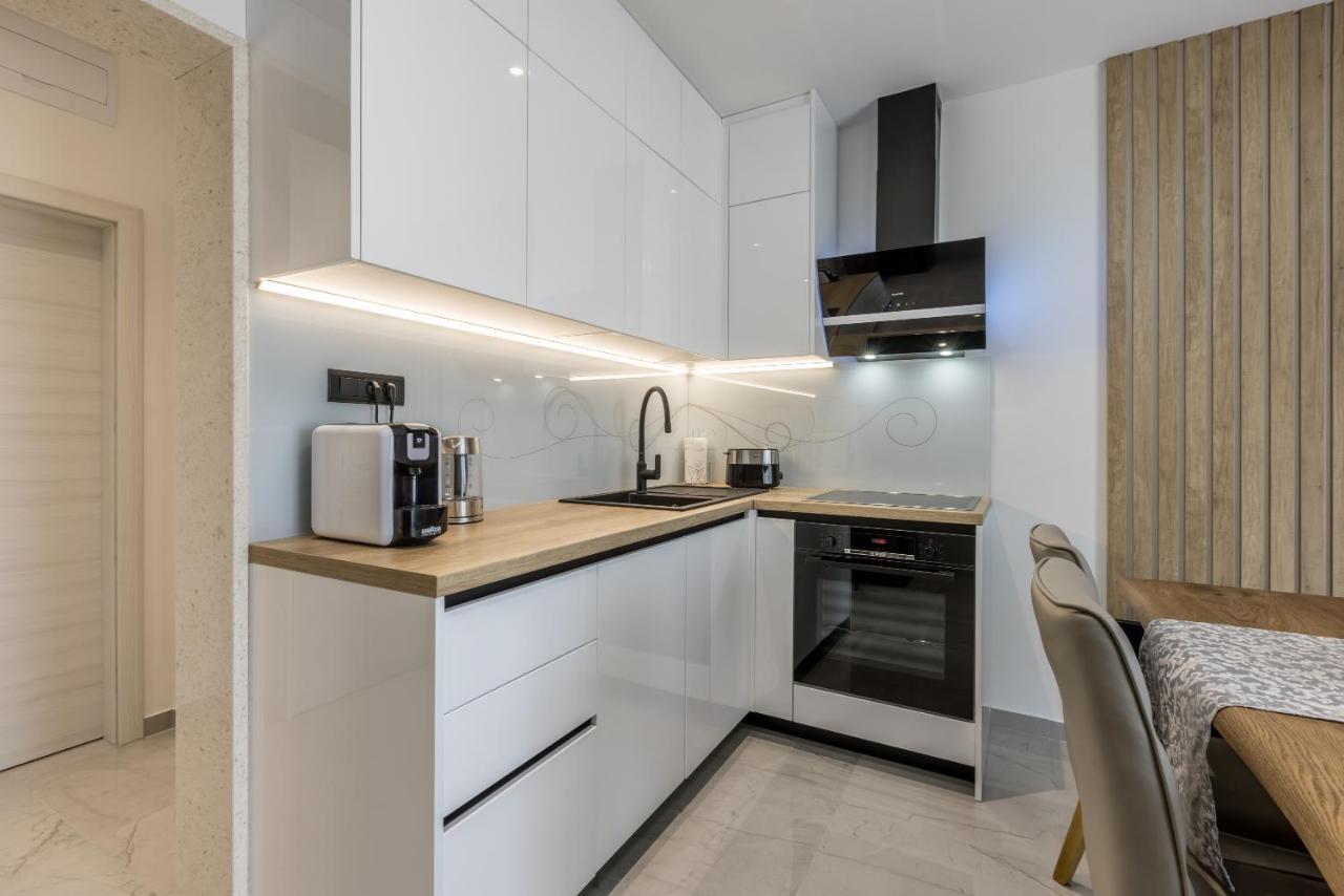 Apartments Petra Bol Zewnętrze zdjęcie