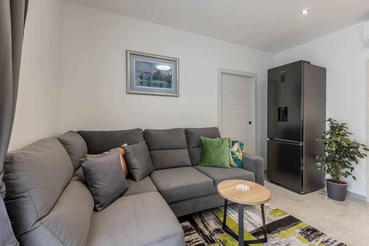 Apartments Petra Bol Zewnętrze zdjęcie